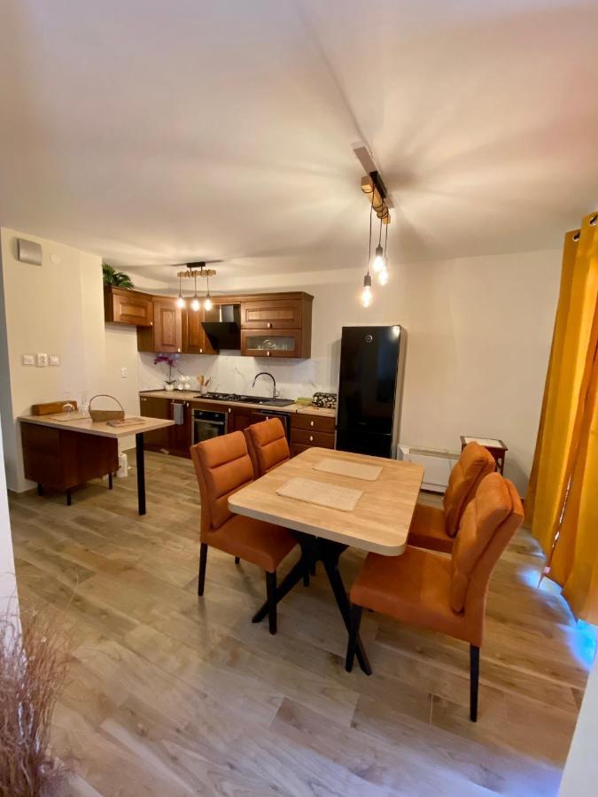 Apartment With Balcony And Free Parking Zadar Luaran gambar